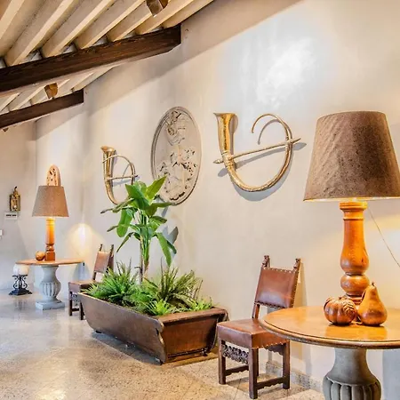 Suites Palazzo Garbarini